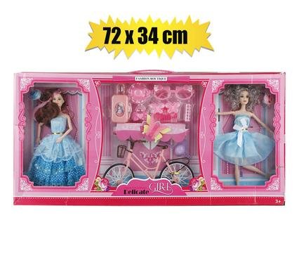 Fashion doll set with accessories